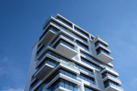 Travaux en copropriété : l'assurance de l'immeuble suffit-elle vraiment ?